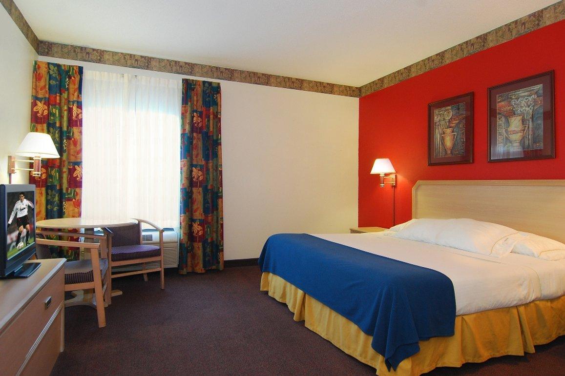Days Inn By Wyndham Kentland Экстерьер фото